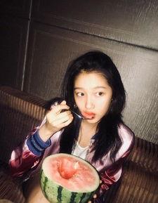 娱乐吃瓜酱画像图片大全,揭秘网红画像背后的趣味人生 第2张 娱乐吃瓜酱画像图片大全,揭秘网红画像背后的趣味人生 第2张